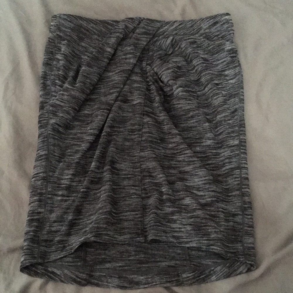 Lululemon stretchy skirt
